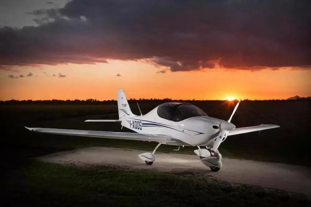 Tecnam P2010