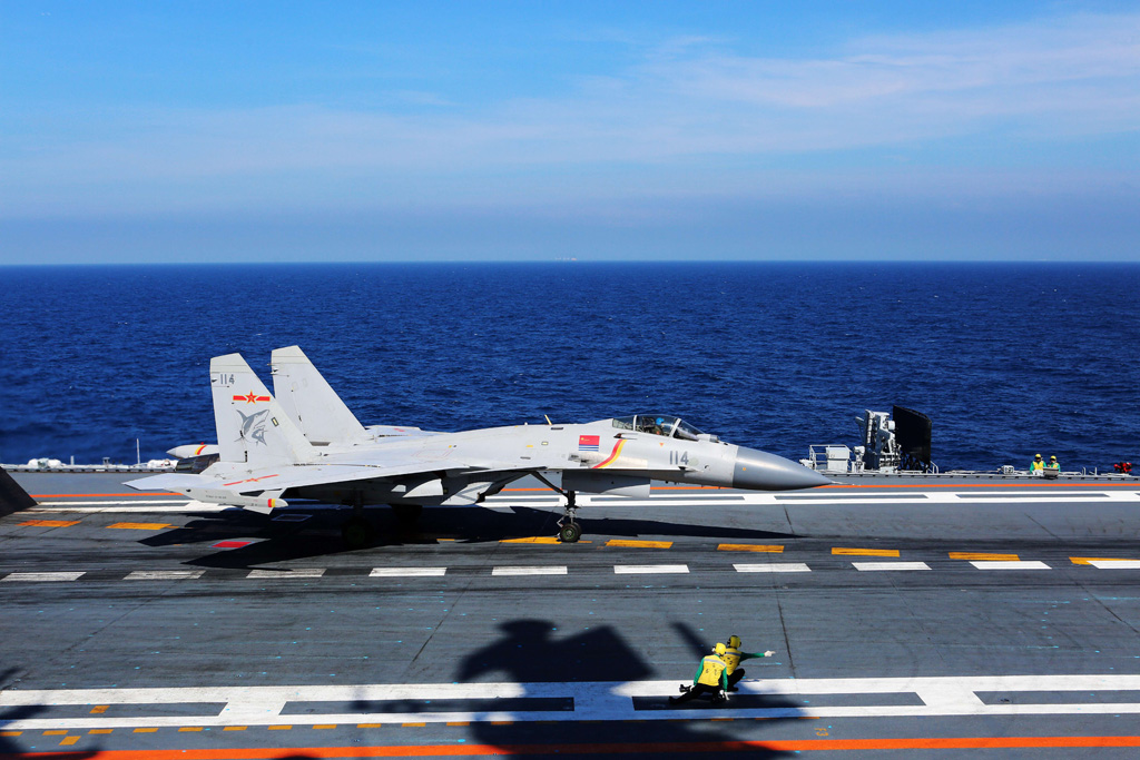 中国战斗机-歼15战斗机