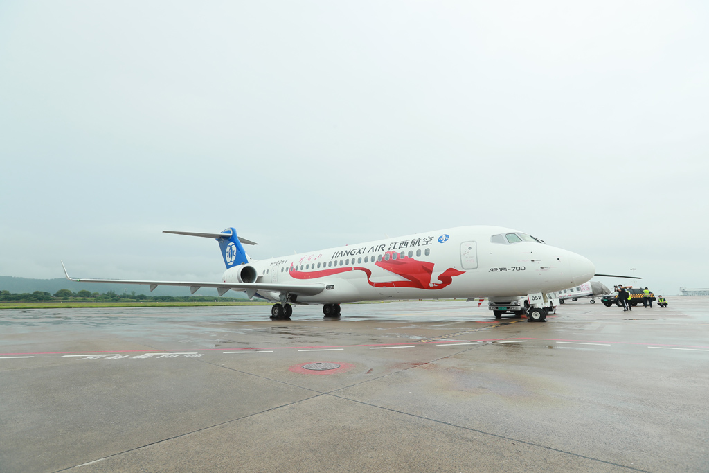 商飞-ARJ21