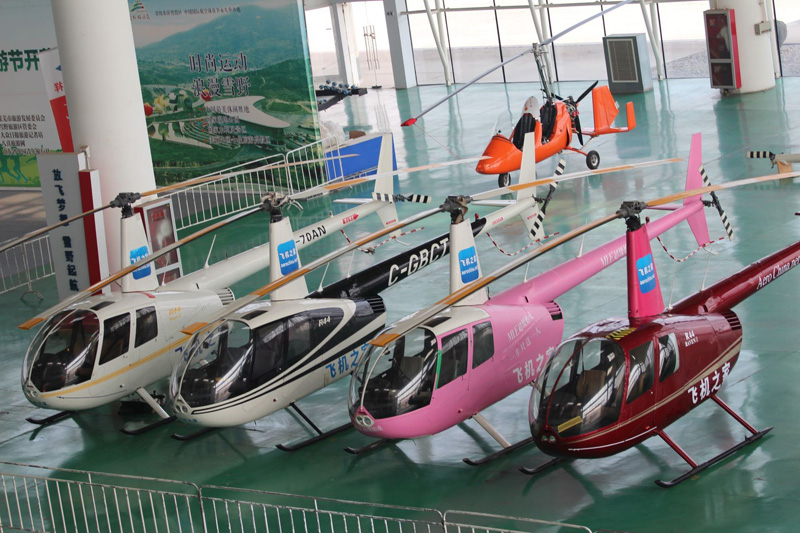 飞机之家五一假期连签八单直升机合同